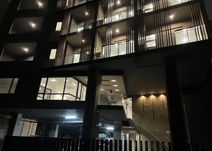 D Night Hotel 3*